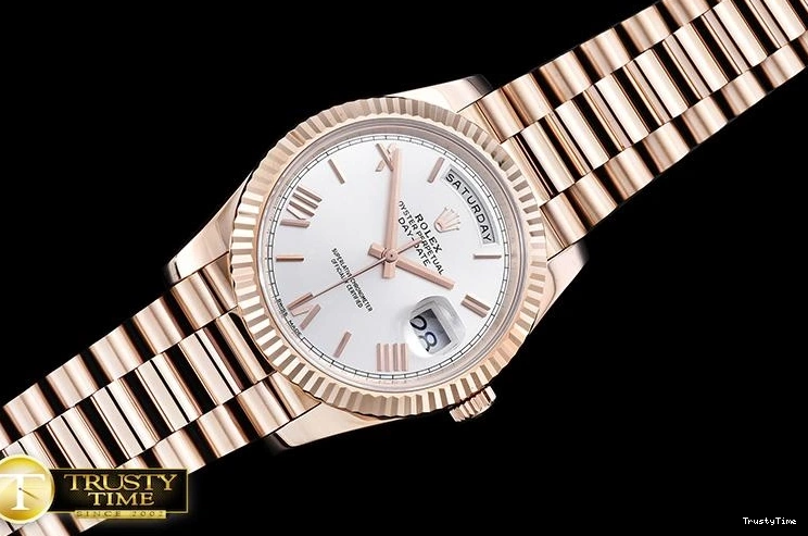 0912 RDD0208A – DayDate 40mm FlexibleFit 680